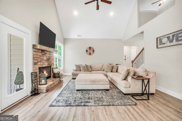1577 Stark Road, Jackson, GA 30233