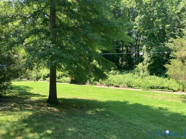 11923 W Briar Patch Dr, Midlothian, VA 23113