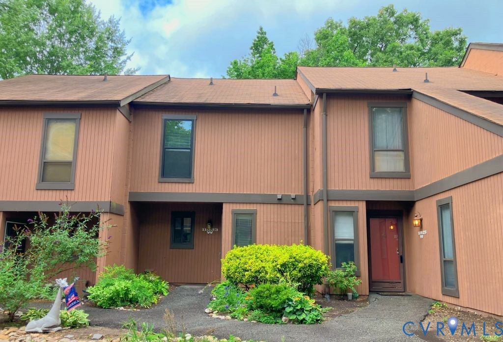 11923 W Briar Patch Dr, Midlothian, VA 23113