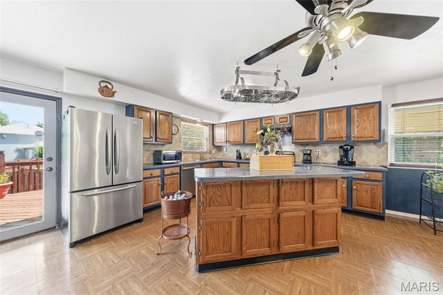 2425 Farnham Court, Florissant, MO 63033