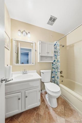 2425 Farnham Court, Florissant, MO 63033