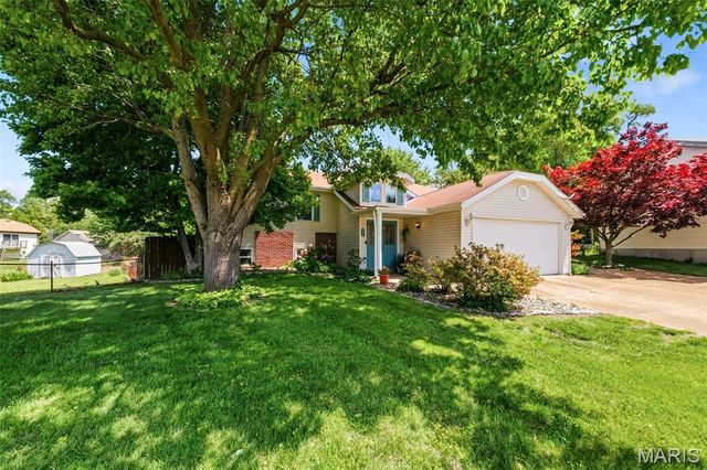 2425 Farnham Court, Florissant, MO 63033