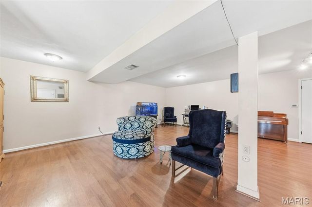 2425 Farnham Court, Florissant, MO 63033