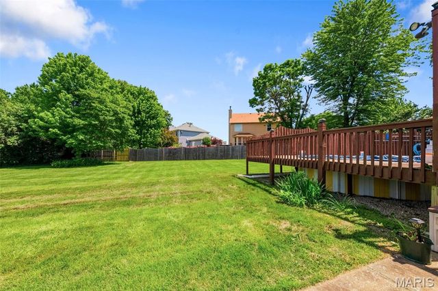 2425 Farnham Court, Florissant, MO 63033