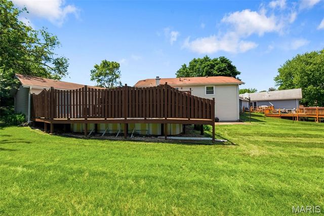 2425 Farnham Court, Florissant, MO 63033