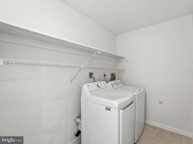 10120 OAKTON TERRACE RD, Oakton, VA 22124