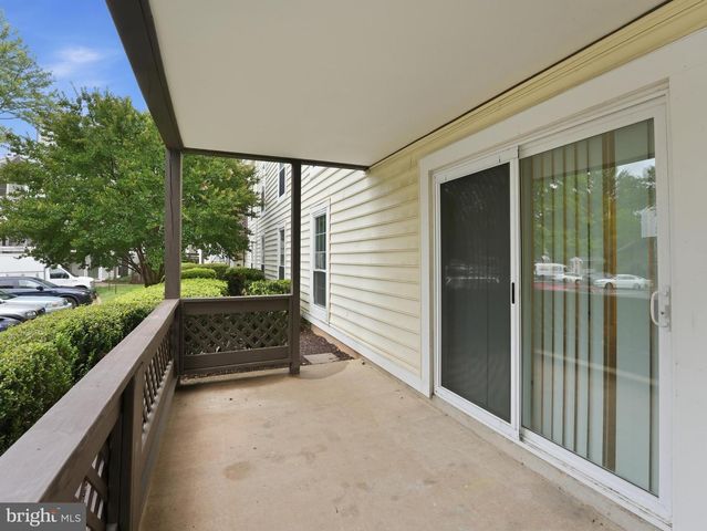 10120 OAKTON TERRACE RD, Oakton, VA 22124
