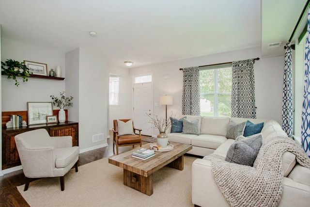 1208 WAVERLY Drive 1208, Volo, IL 60020