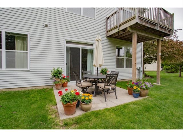 1208 WAVERLY Drive 1208, Volo, IL 60020