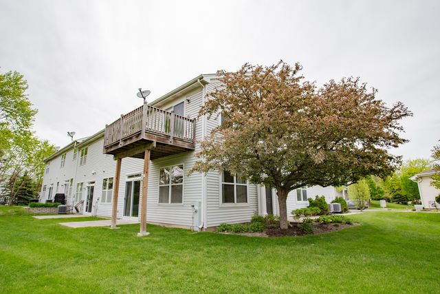 1208 WAVERLY Drive 1208, Volo, IL 60020