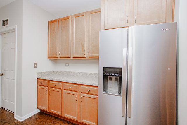1208 WAVERLY Drive 1208, Volo, IL 60020