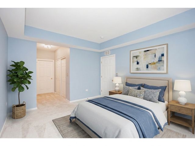 1208 WAVERLY Drive 1208, Volo, IL 60020