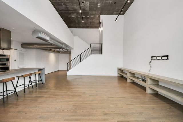 1005 S Shepherd Drive 616, Houston, TX 77019