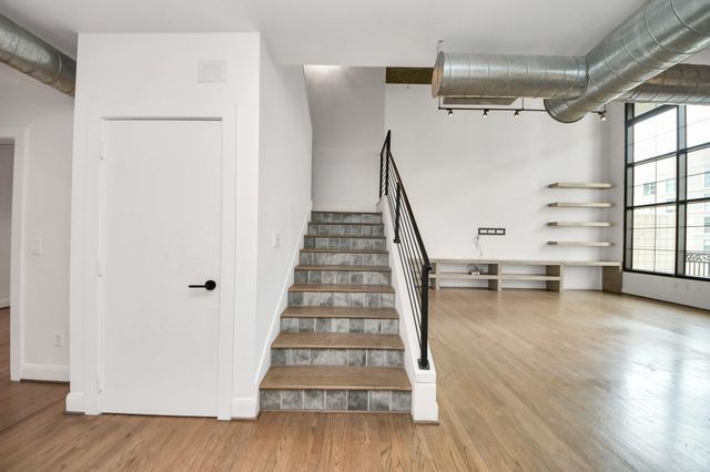 1005 S Shepherd Drive 616, Houston, TX 77019