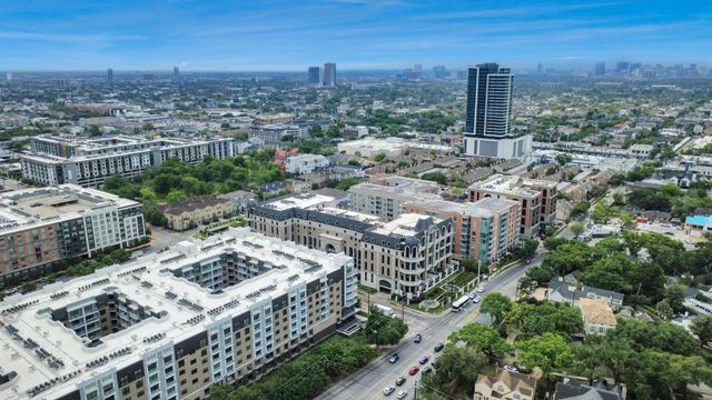 1005 S Shepherd Drive 616, Houston, TX 77019