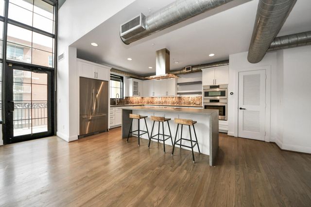 1005 S Shepherd Drive 616, Houston, TX 77019