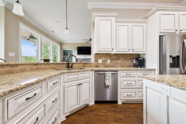 9026 Diamond Ridge Drive, Benton, AR 72019