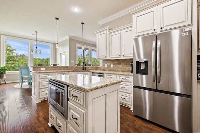 9026 Diamond Ridge Drive, Benton, AR 72019