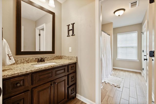 9026 Diamond Ridge Drive, Benton, AR 72019