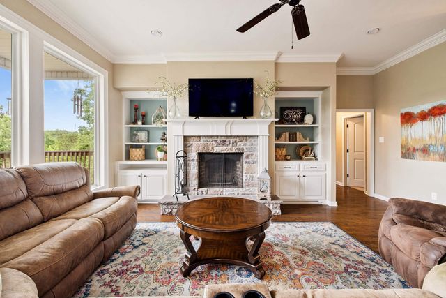 9026 Diamond Ridge Drive, Benton, AR 72019