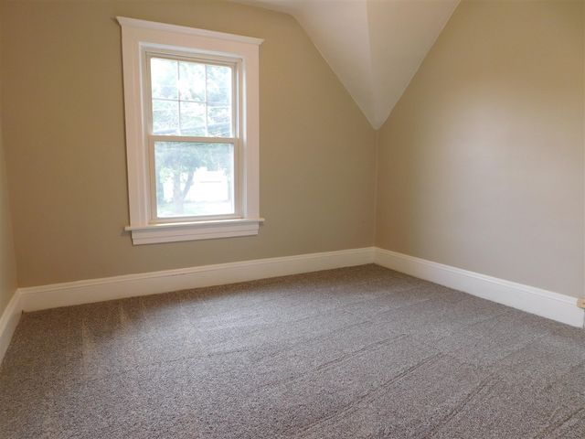 1238 3rd Street, Jackson, MI 49203