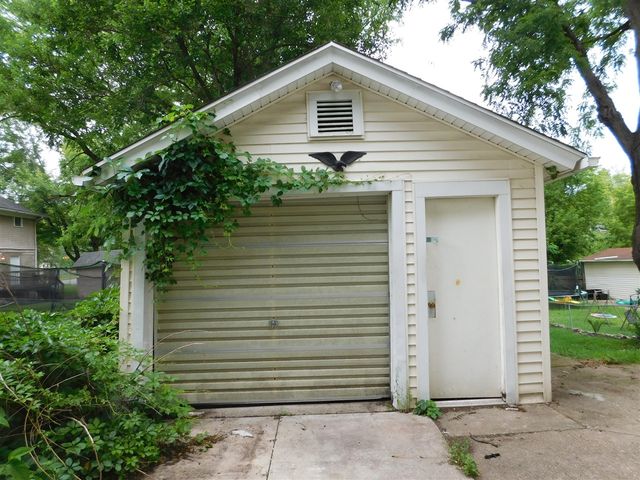 1238 3rd Street, Jackson, MI 49203
