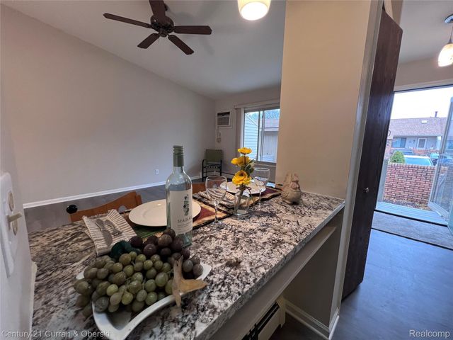 61958 Ticonderoga Drive, South Lyon, MI 48178