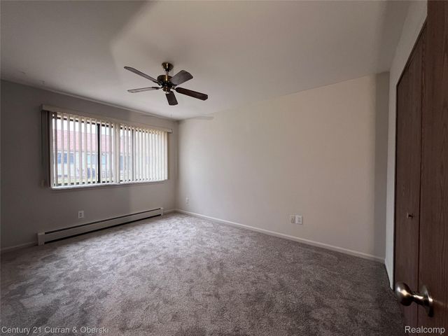 61958 Ticonderoga Drive, South Lyon, MI 48178