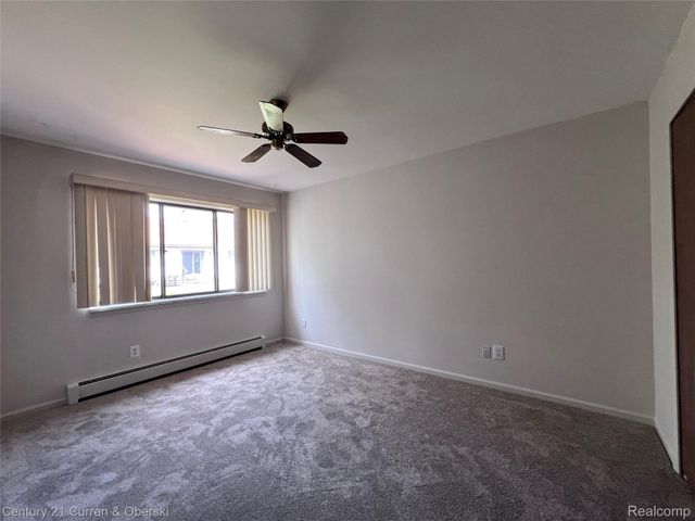 61958 Ticonderoga Drive, South Lyon, MI 48178