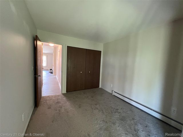 61958 Ticonderoga Drive, South Lyon, MI 48178