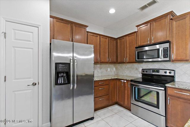 13960 BERRYVIEW Road, Jacksonville, FL 32258