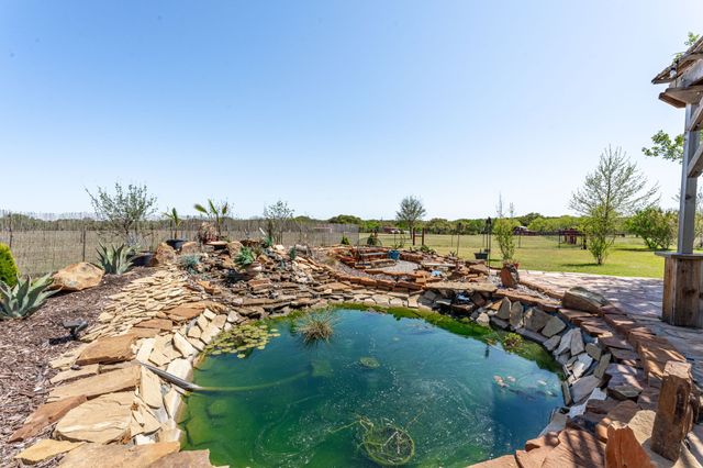800 County Road 322, Comanche, TX 76442