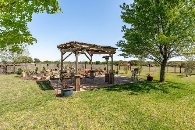 800 County Road 322, Comanche, TX 76442