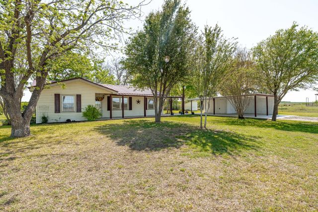 800 County Road 322, Comanche, TX 76442