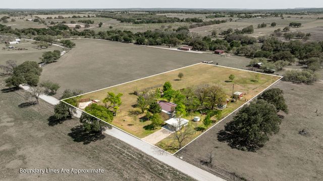 800 County Road 322, Comanche, TX 76442