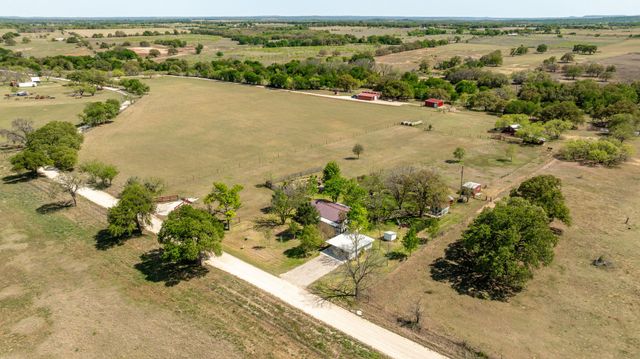 800 County Road 322, Comanche, TX 76442
