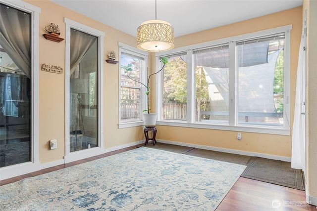 1825 Redmond Place NE, Renton, WA 98056