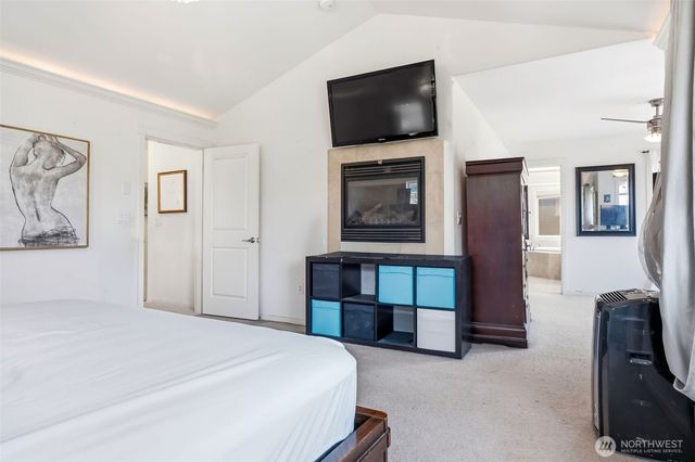 1825 Redmond Place NE, Renton, WA 98056