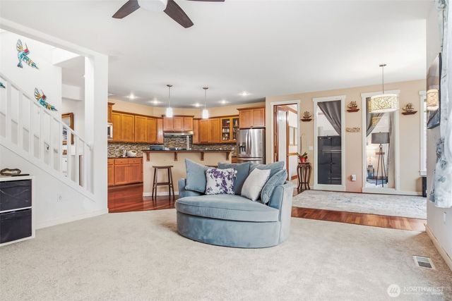 1825 Redmond Place NE, Renton, WA 98056