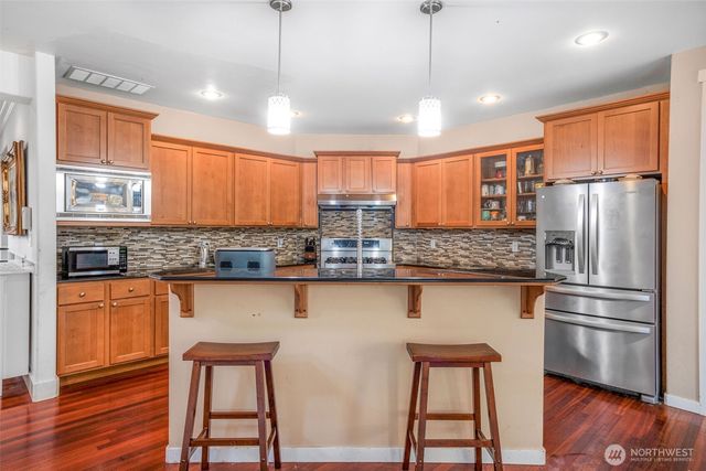 1825 Redmond Place NE, Renton, WA 98056