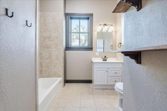 6400 Cypress RD, Kyle, TX 78640