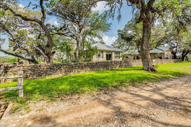 6400 Cypress RD, Kyle, TX 78640