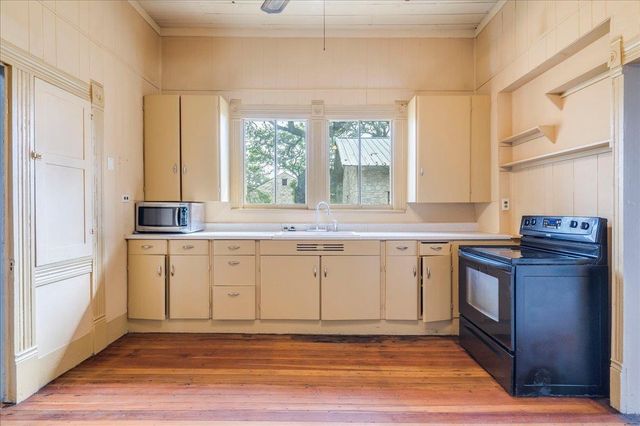 6400 Cypress RD, Kyle, TX 78640