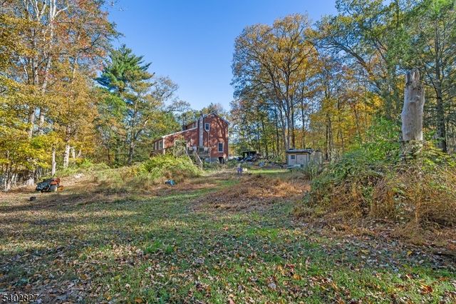 70 Townsend Rd, Wanaque Boro, NJ 07465