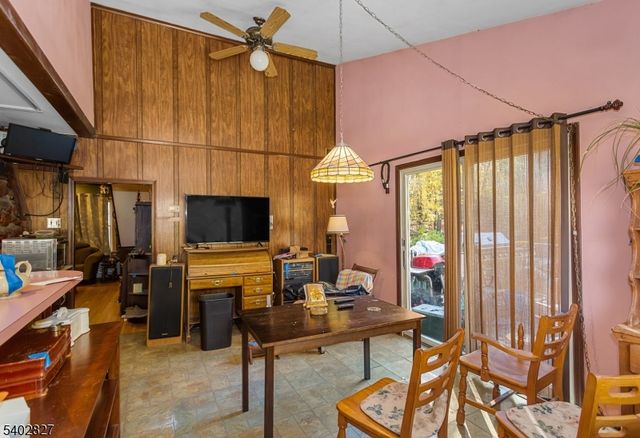 70 Townsend Rd, Wanaque Boro, NJ 07465