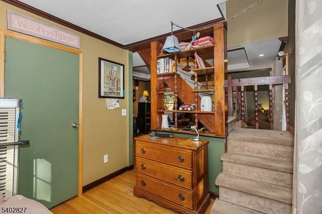 70 Townsend Rd, Wanaque Boro, NJ 07465