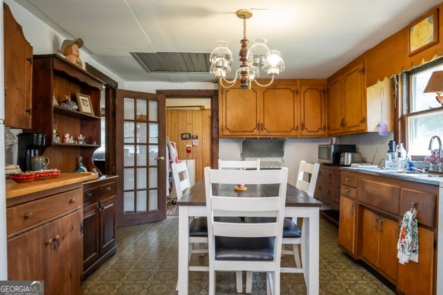 6484 Jefferson River Road, Athens, GA 30607