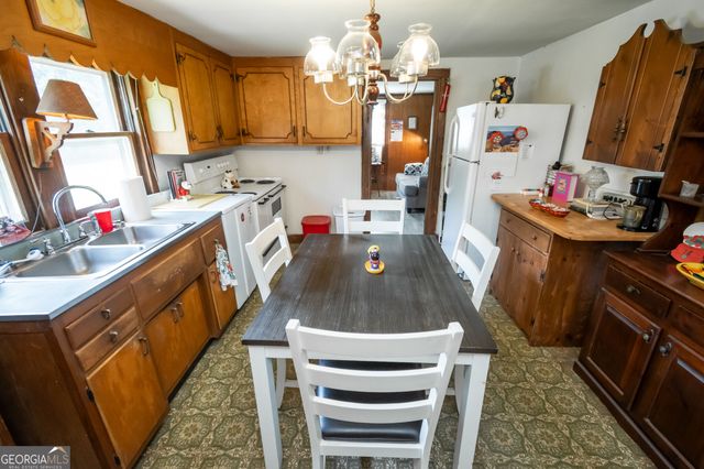 6484 Jefferson River Road, Athens, GA 30607