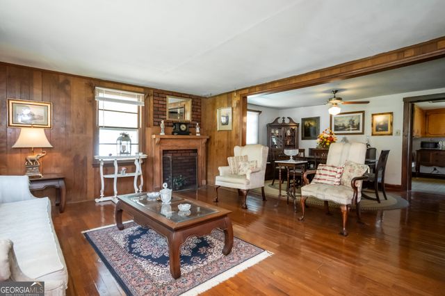 6484 Jefferson River Road, Athens, GA 30607