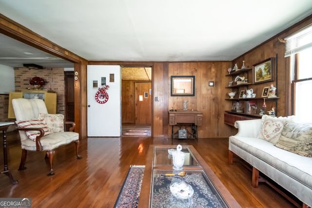 6484 Jefferson River Road, Athens, GA 30607